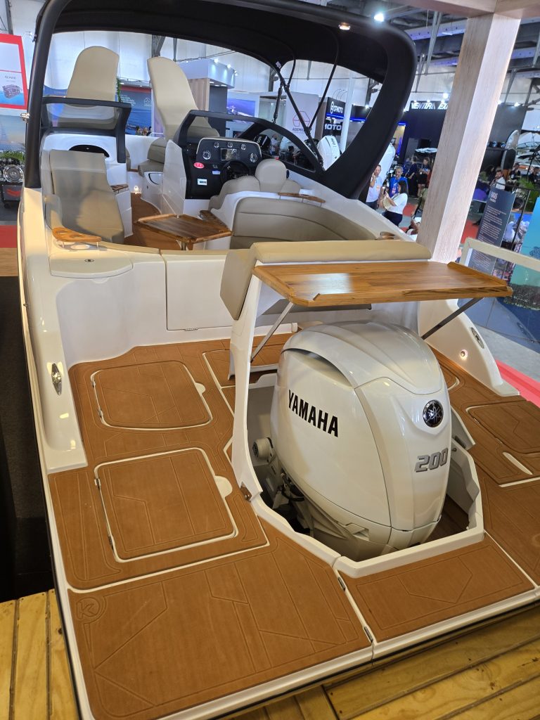 o que levar em um passeio de lancha